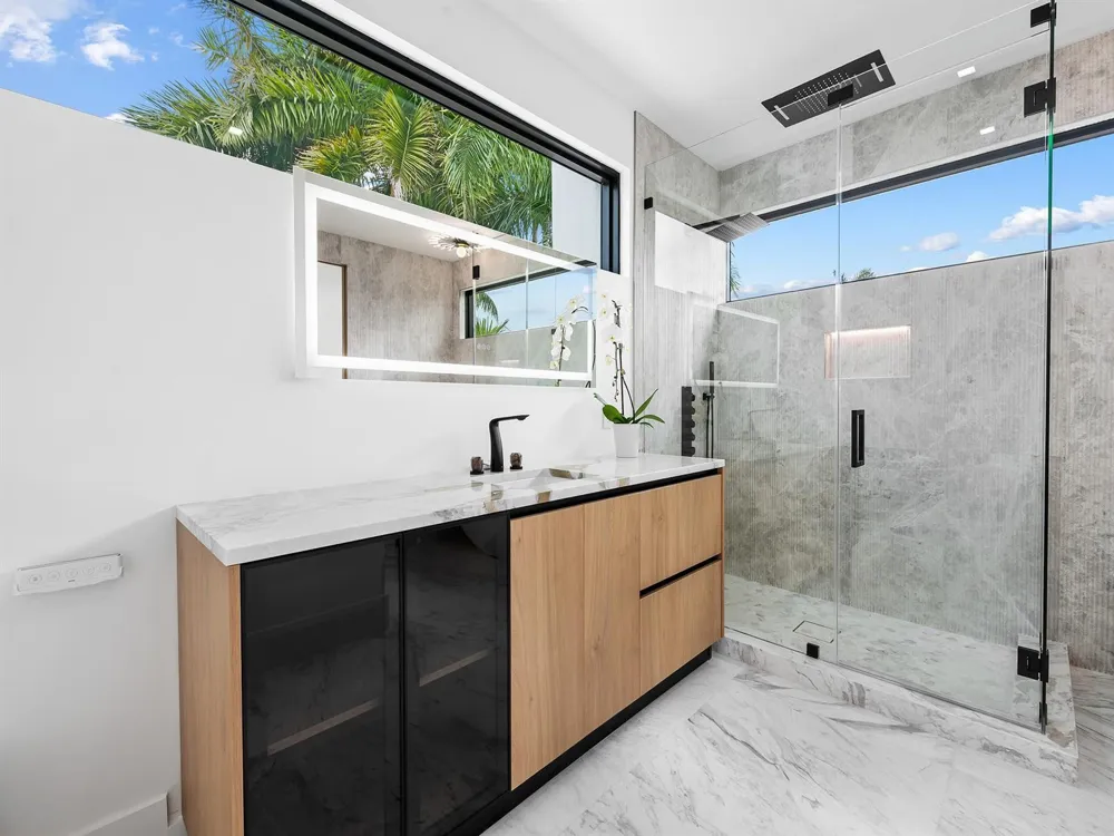 111 Fiesta Way Fort Lauderdale, FL 33301