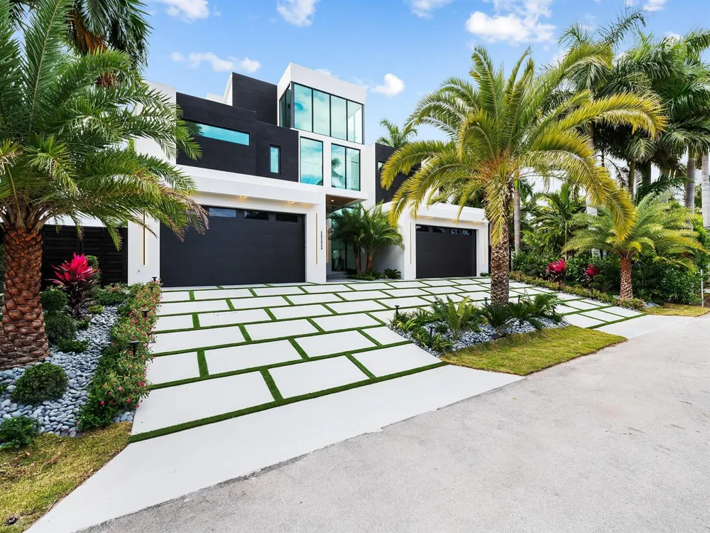 111 Fiesta Way Fort Lauderdale, FL 33301