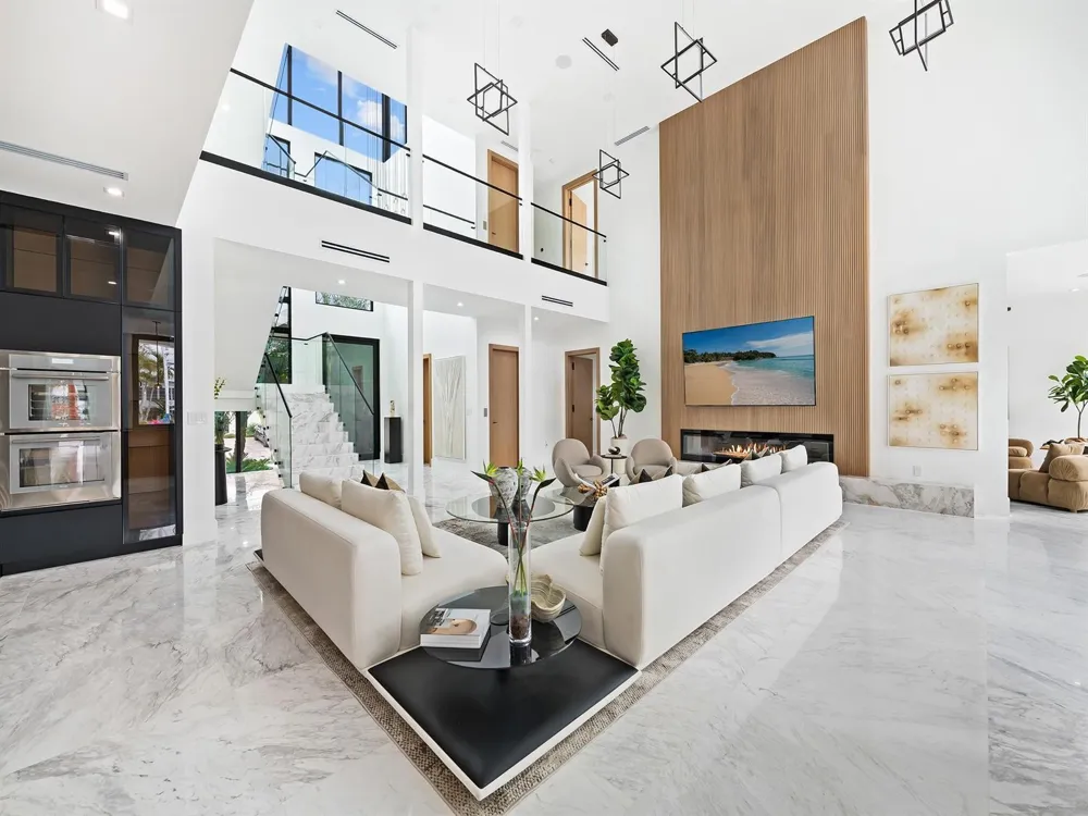 111 Fiesta Way Fort Lauderdale, FL 33301