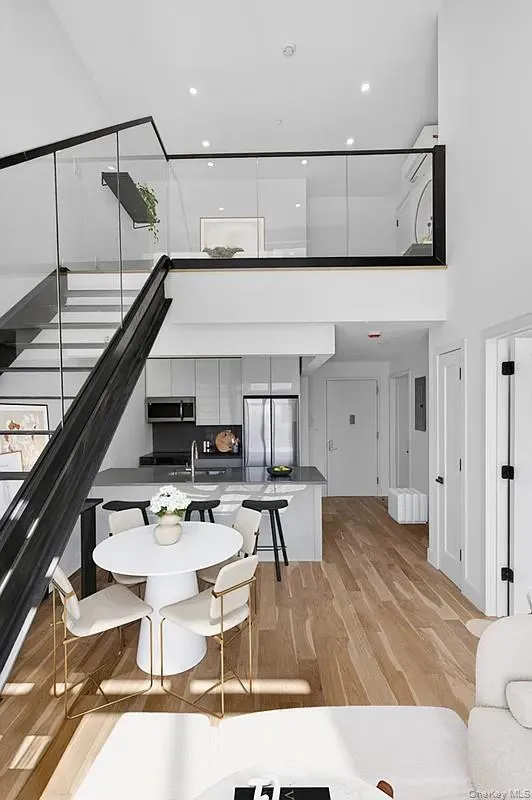 31-65 14th Street #PHB Astoria, NY 11106
