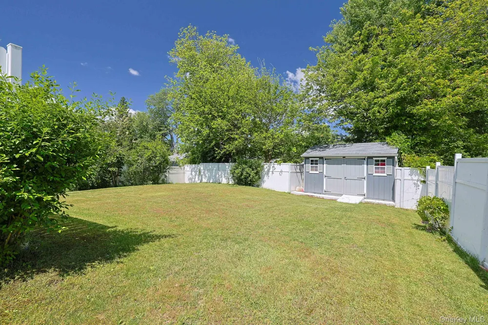 18 Sunset Trail Pine Bush, NY 12566