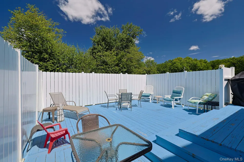 18 Sunset Trail Pine Bush, NY 12566