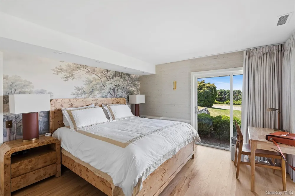 84 Inlet Road E Southampton, NY 11968