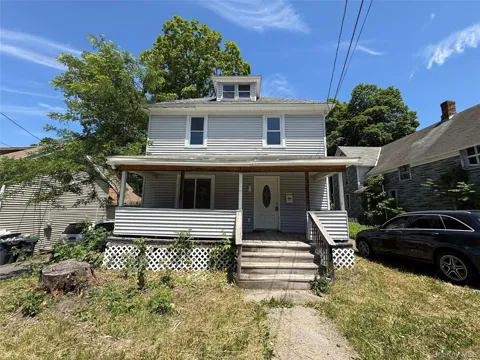 174 Center Street