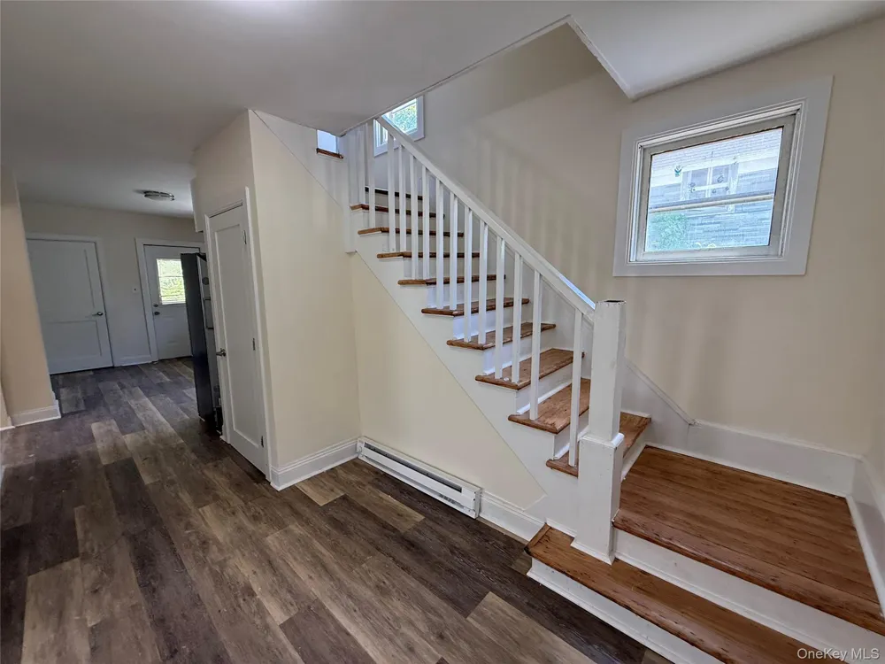 174 Center Street Ellenville, NY 12428