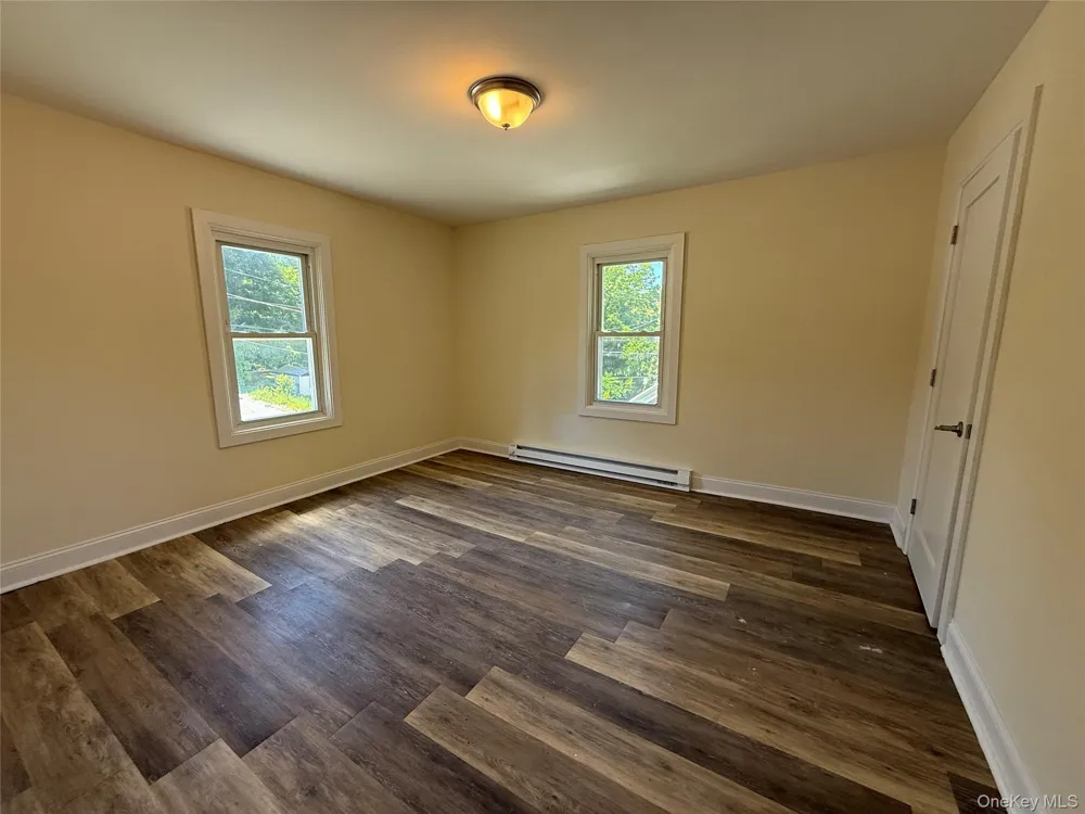 174 Center Street Ellenville, NY 12428
