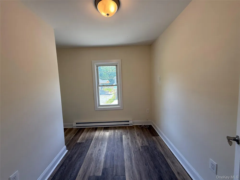 174 Center Street Ellenville, NY 12428