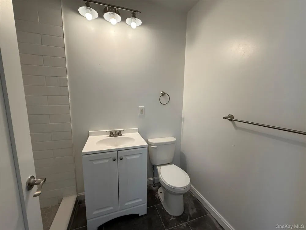 174 Center Street Ellenville, NY 12428