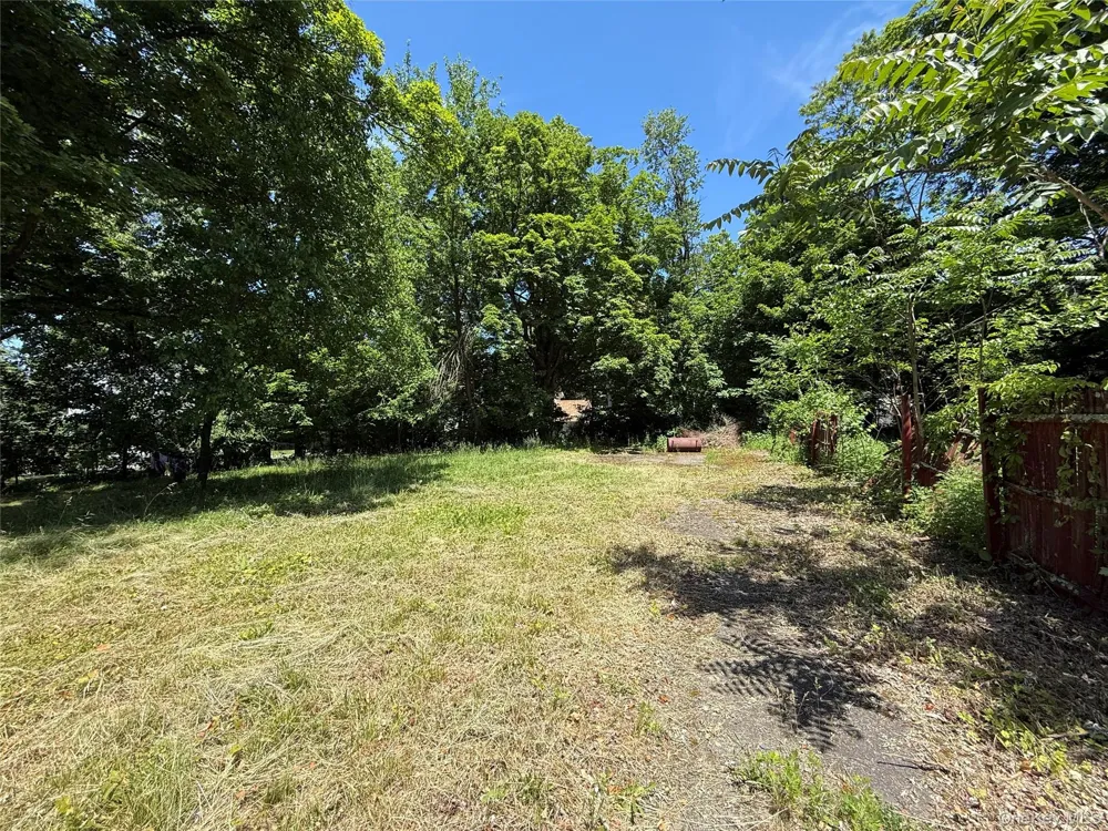 174 Center Street Ellenville, NY 12428