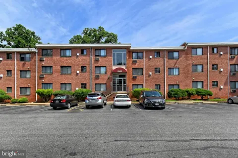 2846 ANNANDALE ROAD #220