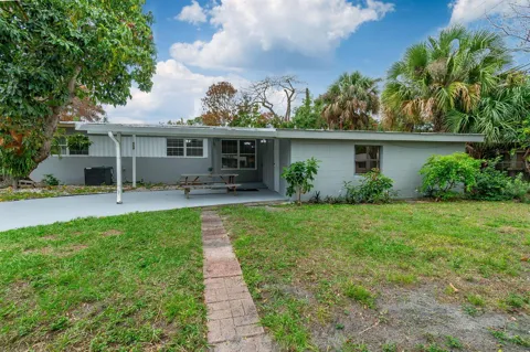 904 SE 16th Street
