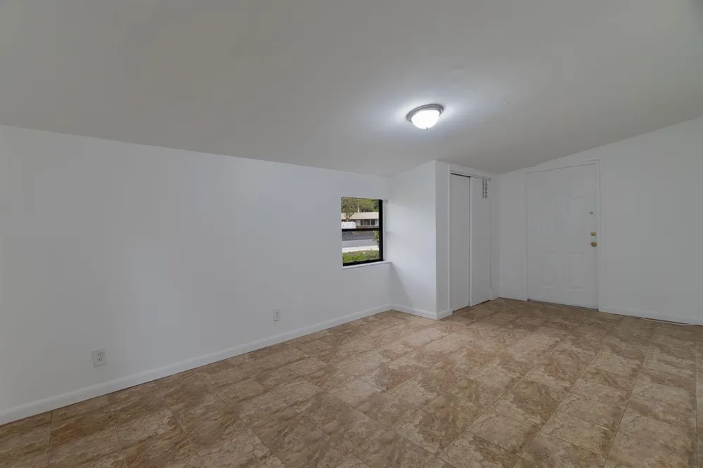 904 SE 16th Street Stuart, FL 34994