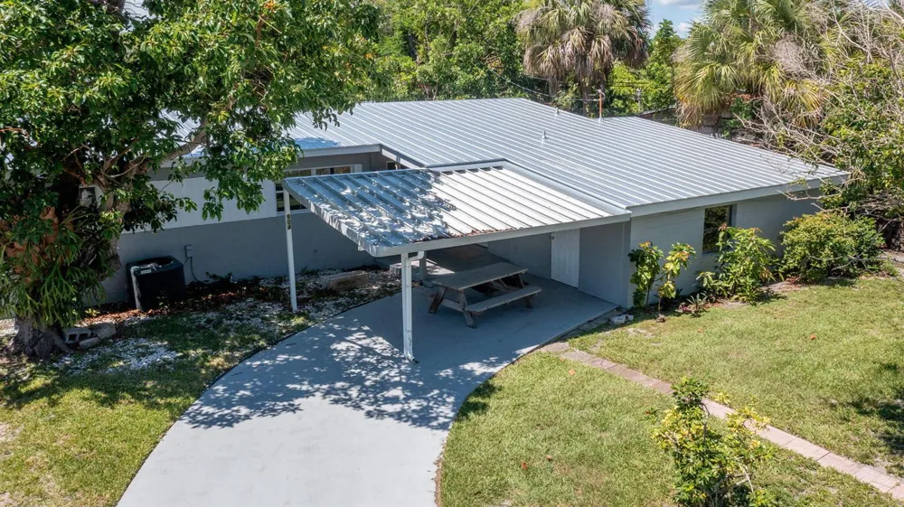 904 SE 16th Street Stuart, FL 34994