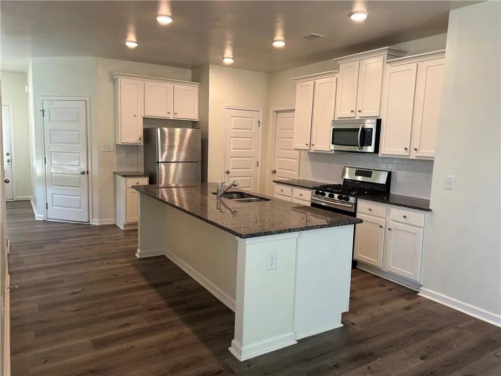 3893 Prospect Point Drive Gillsville, GA 30566