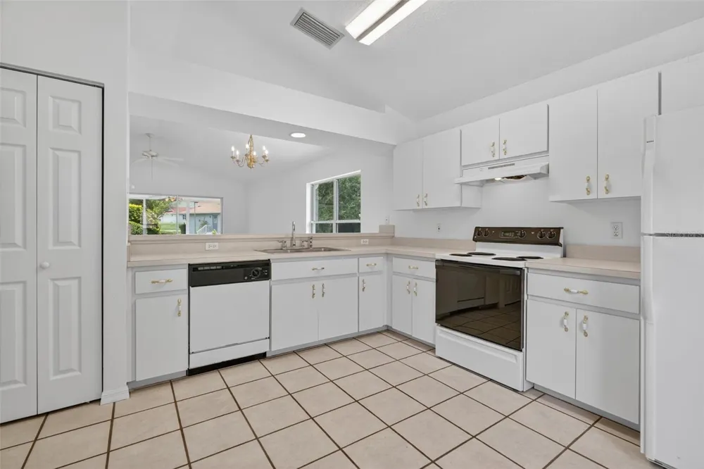 660 W SUNSET STRIP DRIVE Beverly Hills, FL 34465