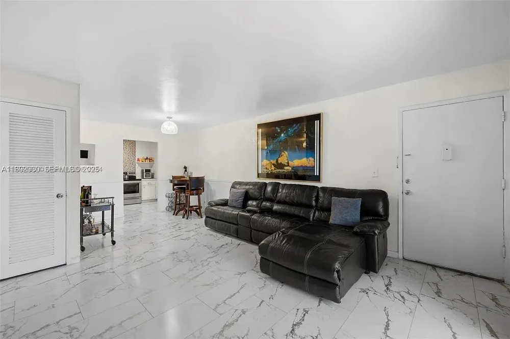 4043 NW 16th Street #201 Lauderhill, FL 33313