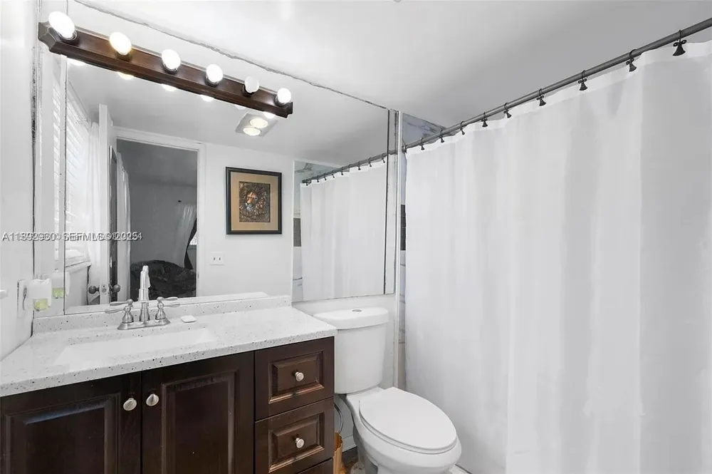 4043 NW 16th Street #201 Lauderhill, FL 33313