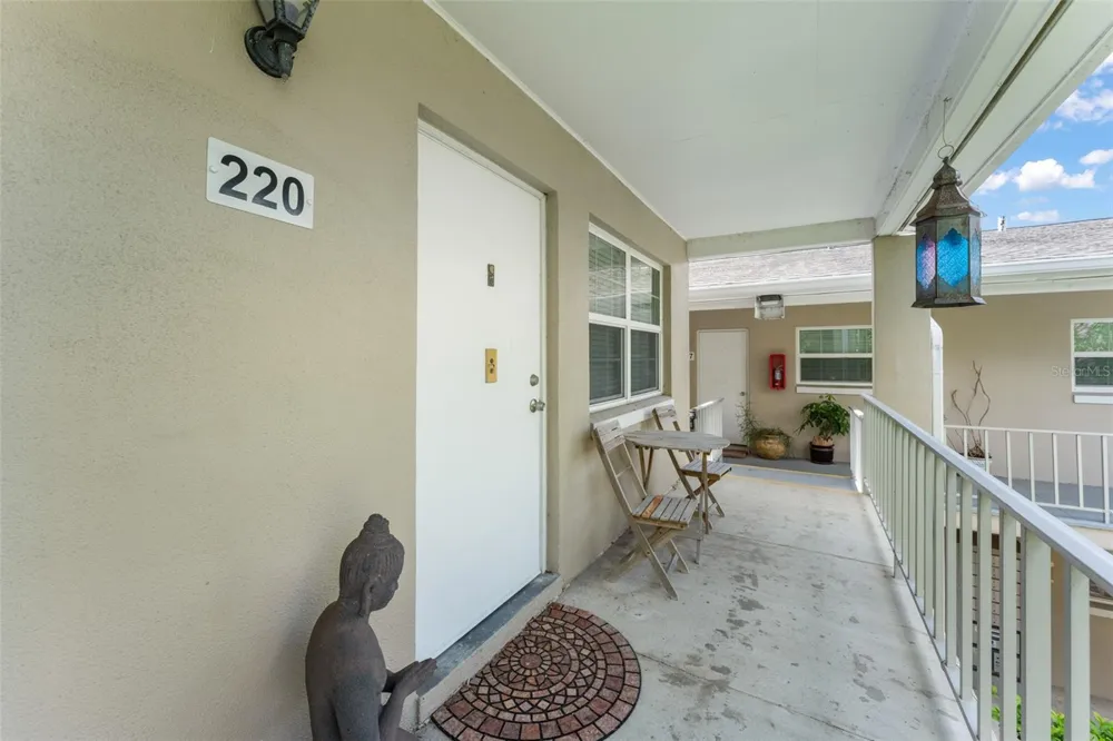 2500 LEE ROAD #220 Winter Park, FL 32789
