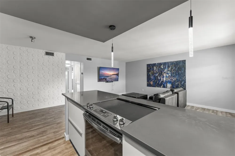 2500 LEE ROAD #220 Winter Park, FL 32789
