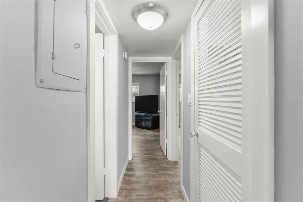 2500 LEE ROAD #220 Winter Park, FL 32789