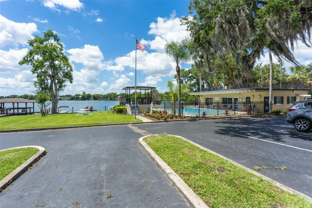 2500 LEE ROAD #220 Winter Park, FL 32789