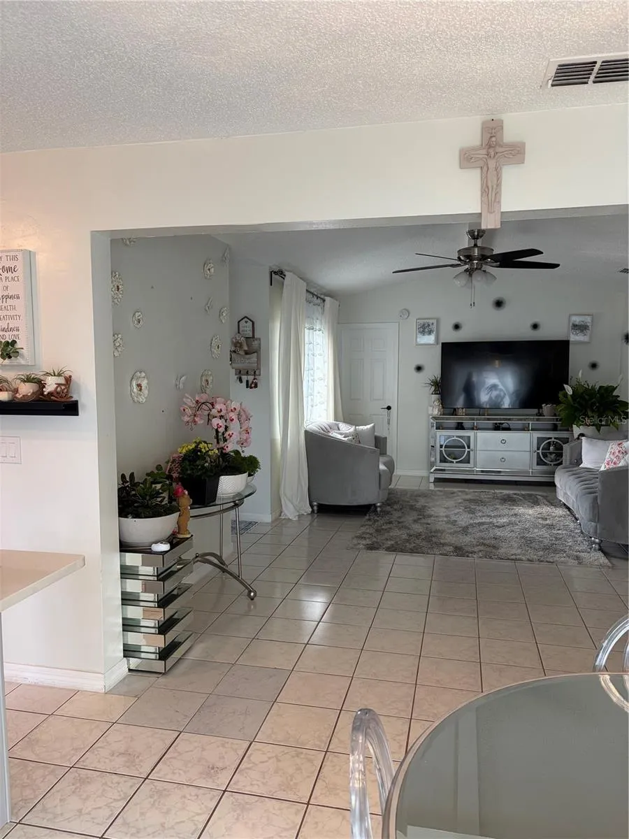 4119 SUNNY LAND DRIVE Lakeland, FL 33813