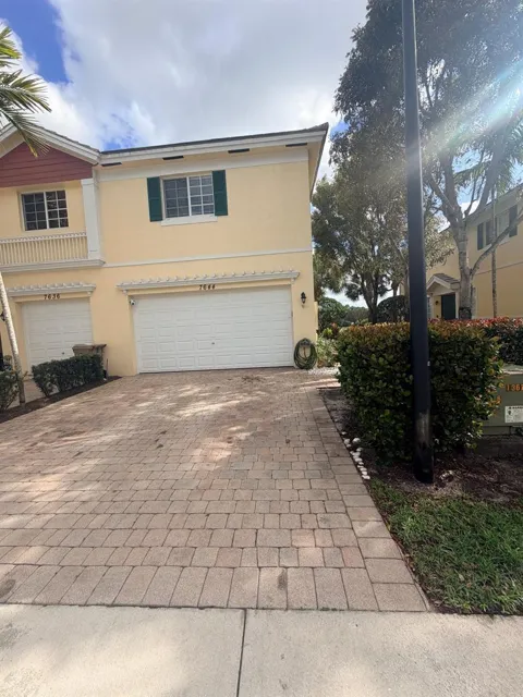 7644 Foxcroft Lane #7644