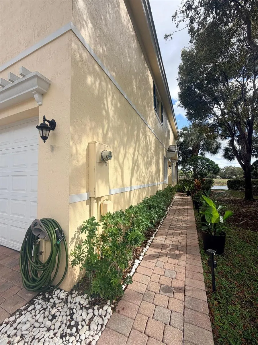 7644 Foxcroft Lane #7644 Davie, FL 33328