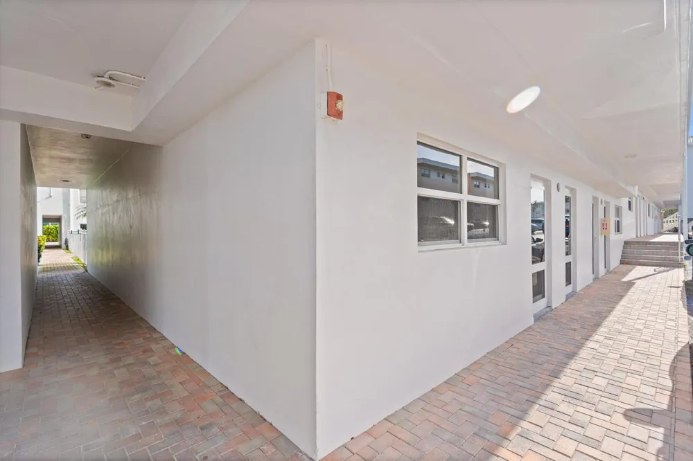 1461 S Ocean Boulevard #106 Lauderdale By The Sea, FL 33062