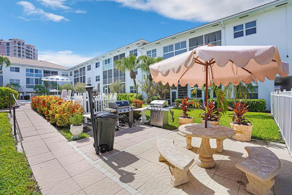 1461 S Ocean Boulevard #106 Lauderdale By The Sea, FL 33062