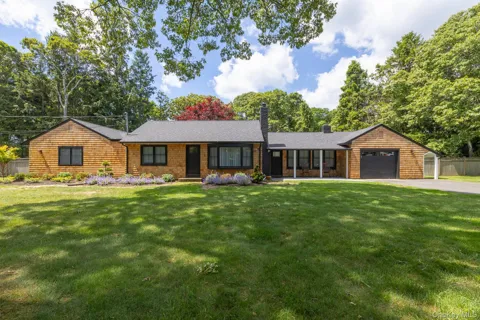 19 Groveland Avenue