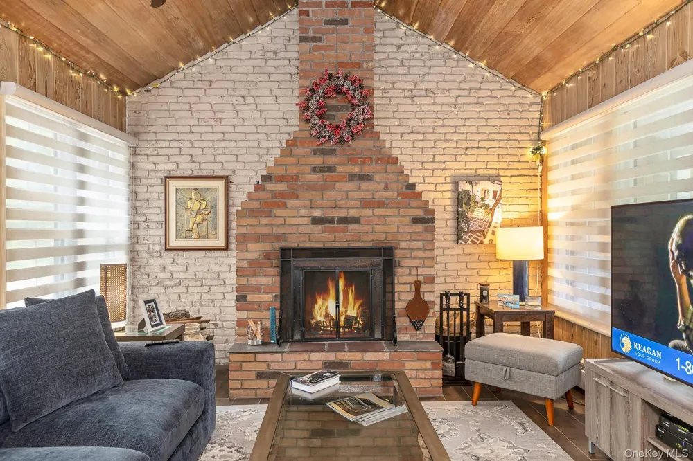 19 Groveland Avenue East Quogue, NY 11942
