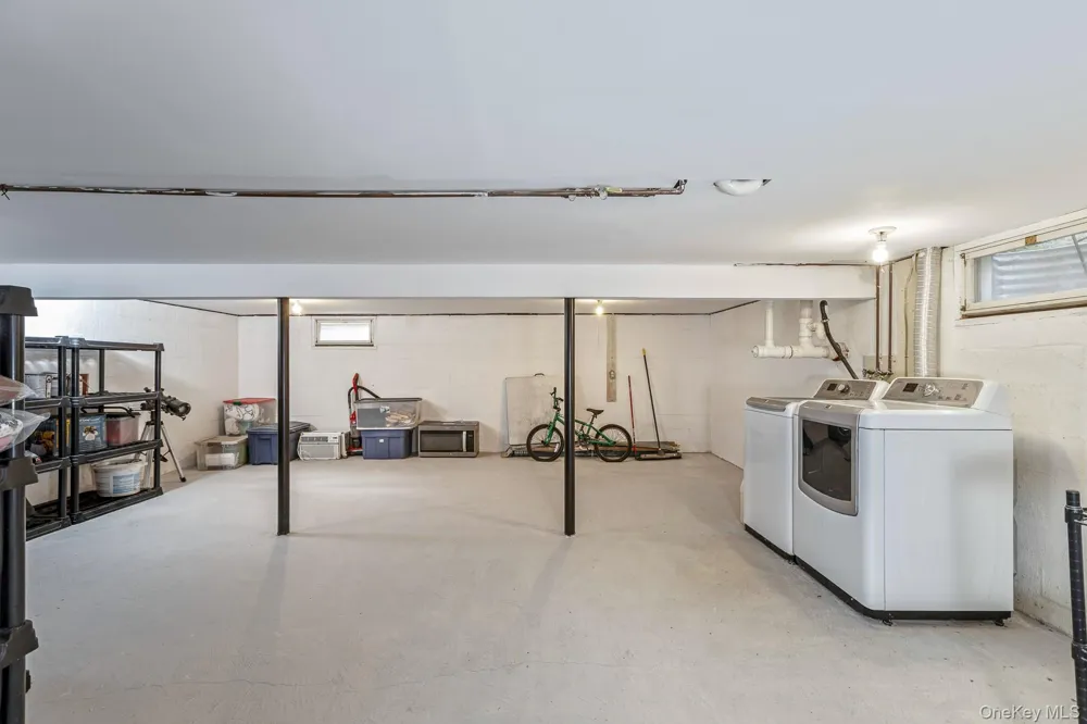 19 Groveland Avenue East Quogue, NY 11942