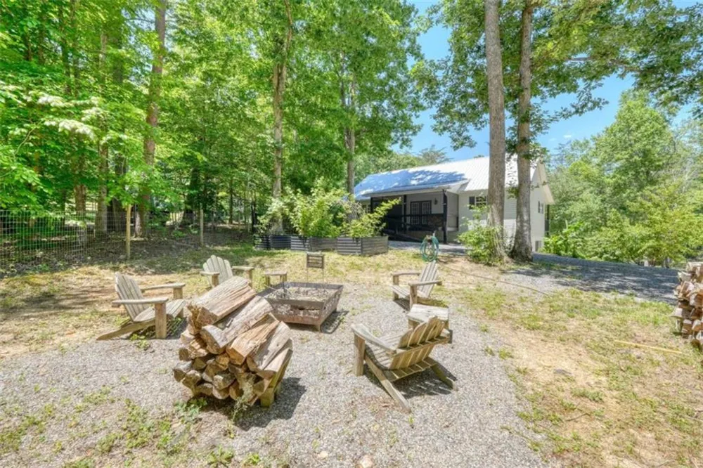 18 Tranquility Trail Blairsville, GA 30512