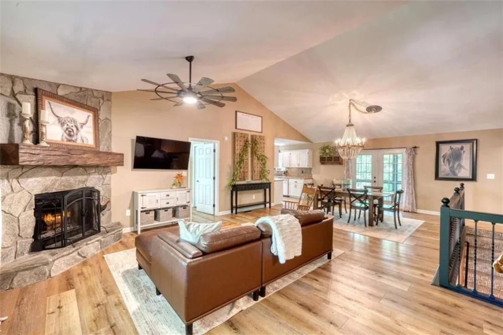 18 Tranquility Trail Blairsville, GA 30512
