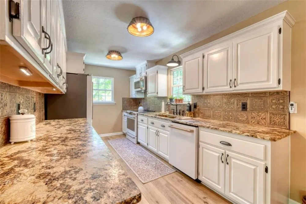 18 Tranquility Trail Blairsville, GA 30512