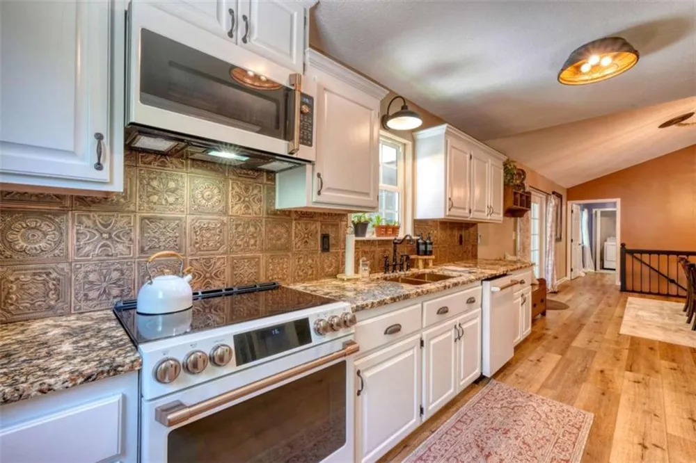 18 Tranquility Trail Blairsville, GA 30512