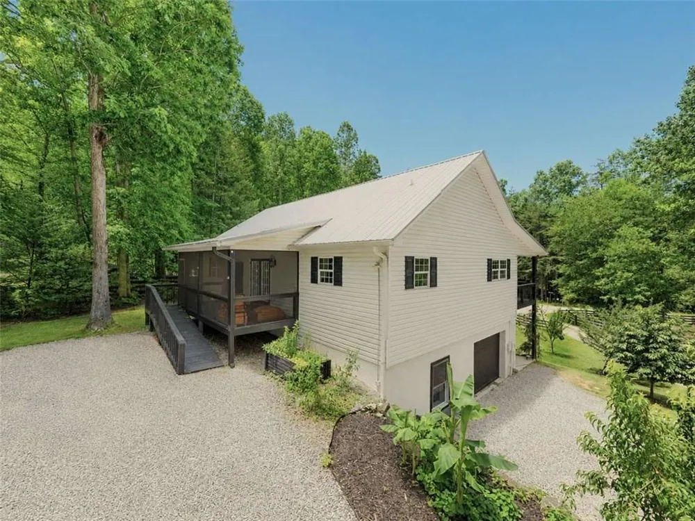18 Tranquility Trail Blairsville, GA 30512