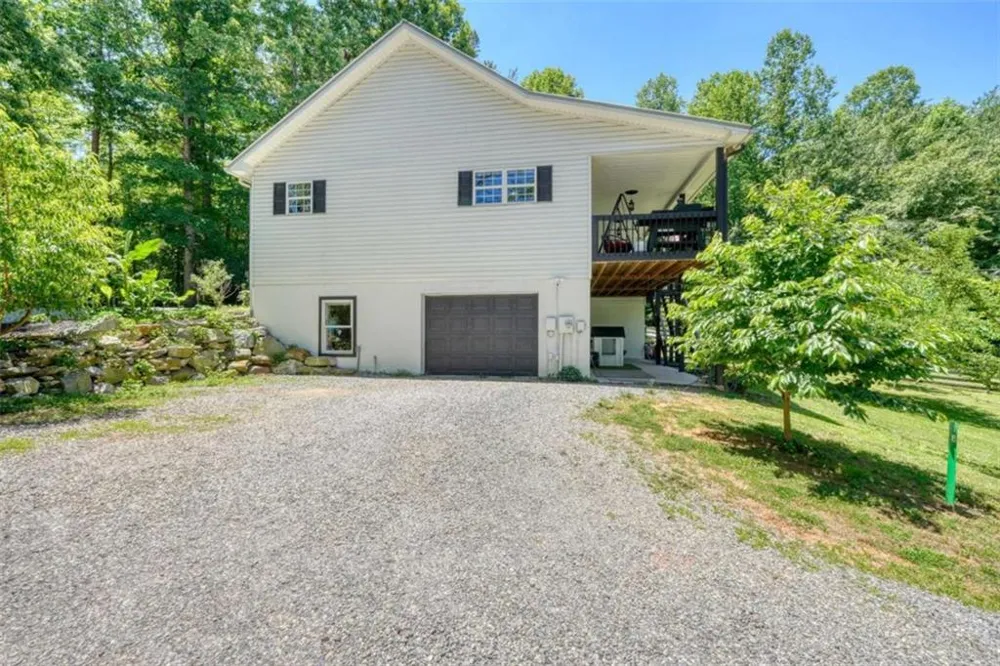 18 Tranquility Trail Blairsville, GA 30512