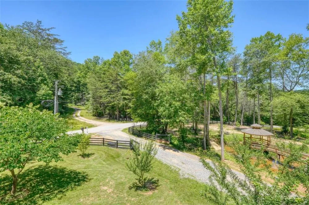 18 Tranquility Trail Blairsville, GA 30512