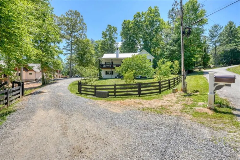 18 Tranquility Trail Blairsville, GA 30512