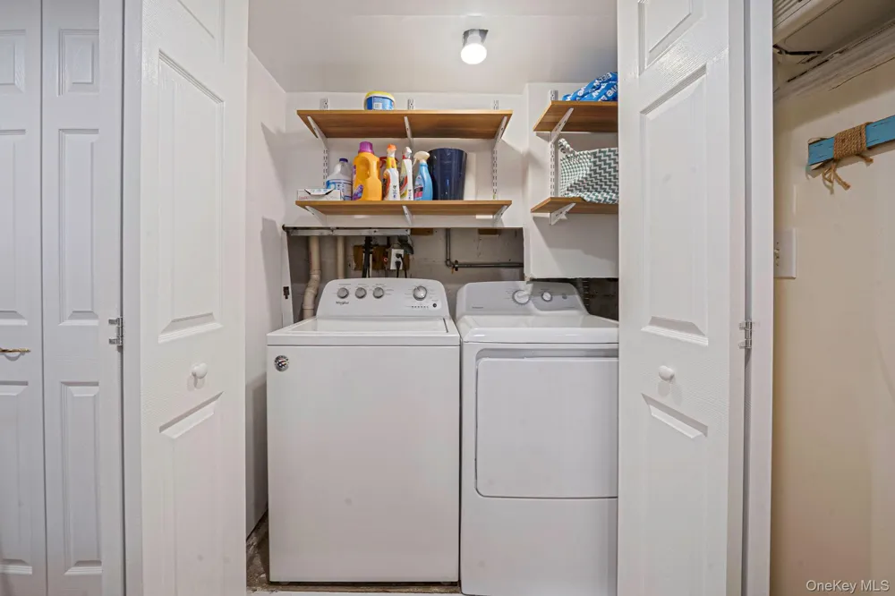 24 Locust Road Wading River, NY 11792