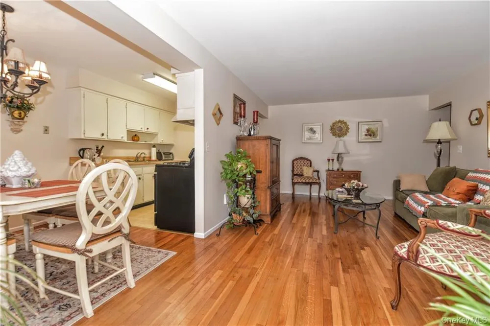21 Normandy Village Village #2 Nanuet, NY 10954