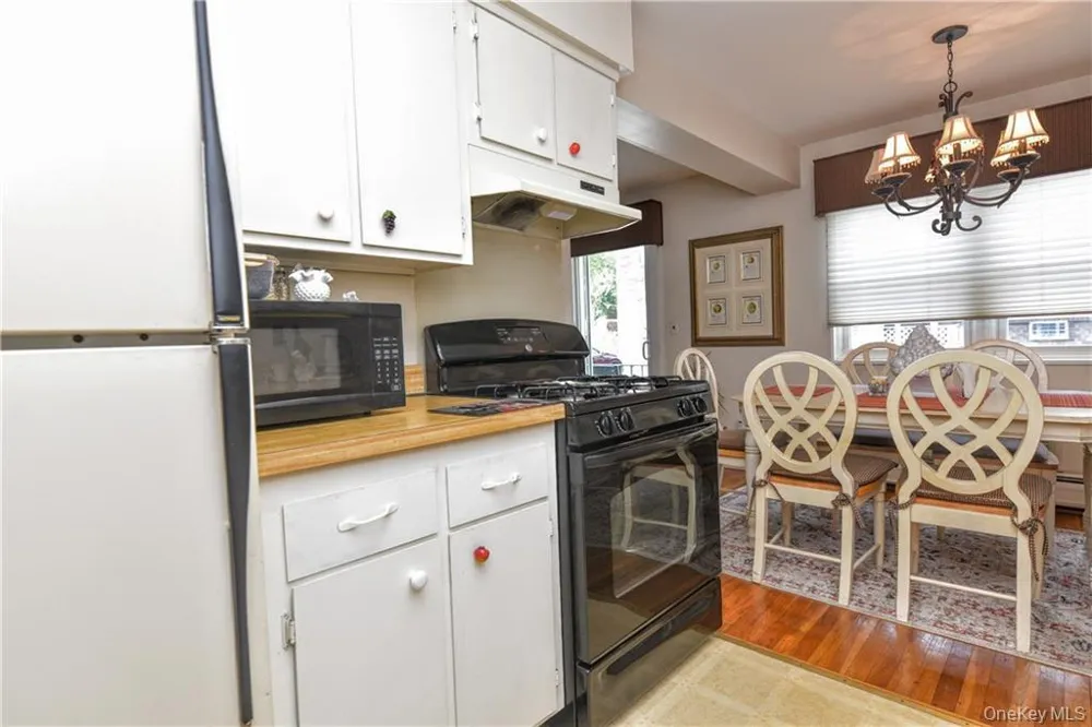 21 Normandy Village Village #2 Nanuet, NY 10954
