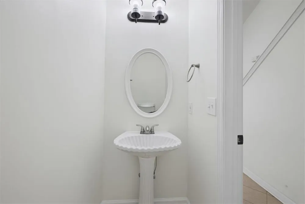 1324 Hollenbeck Lane Riverdale, GA 30296