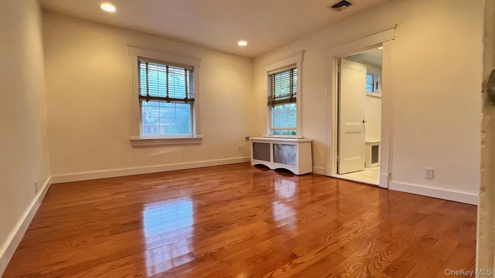 9 Nassau Drive Great Neck, NY 11021