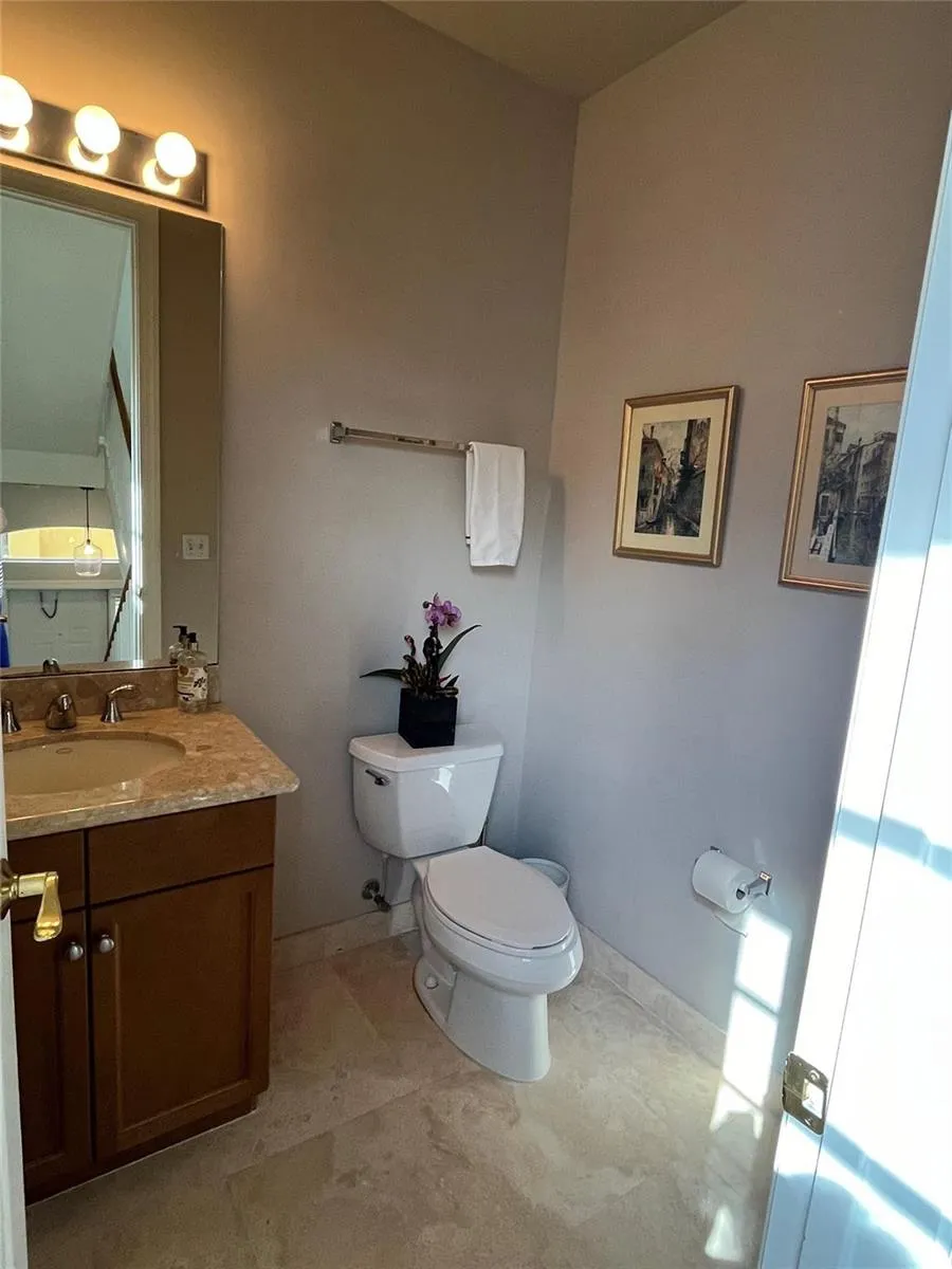 3932 Coral Heights Way Oakland Park, FL 33308