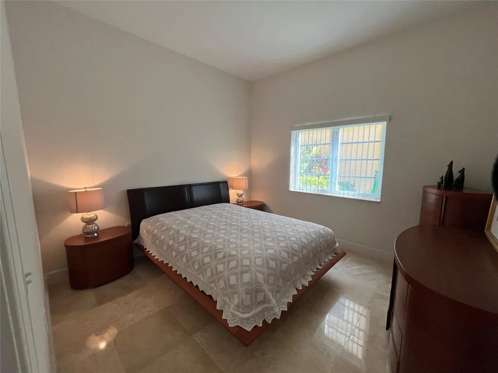 3932 Coral Heights Way Oakland Park, FL 33308