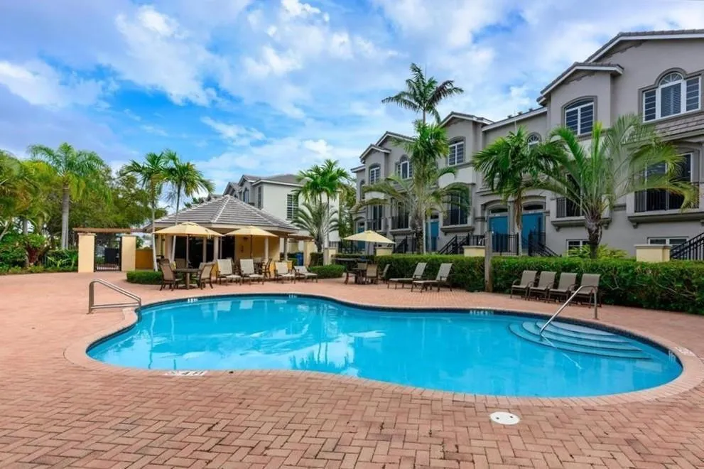 3932 Coral Heights Way Oakland Park, FL 33308