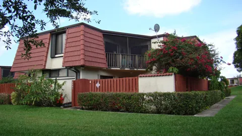 3845 Victoria Drive